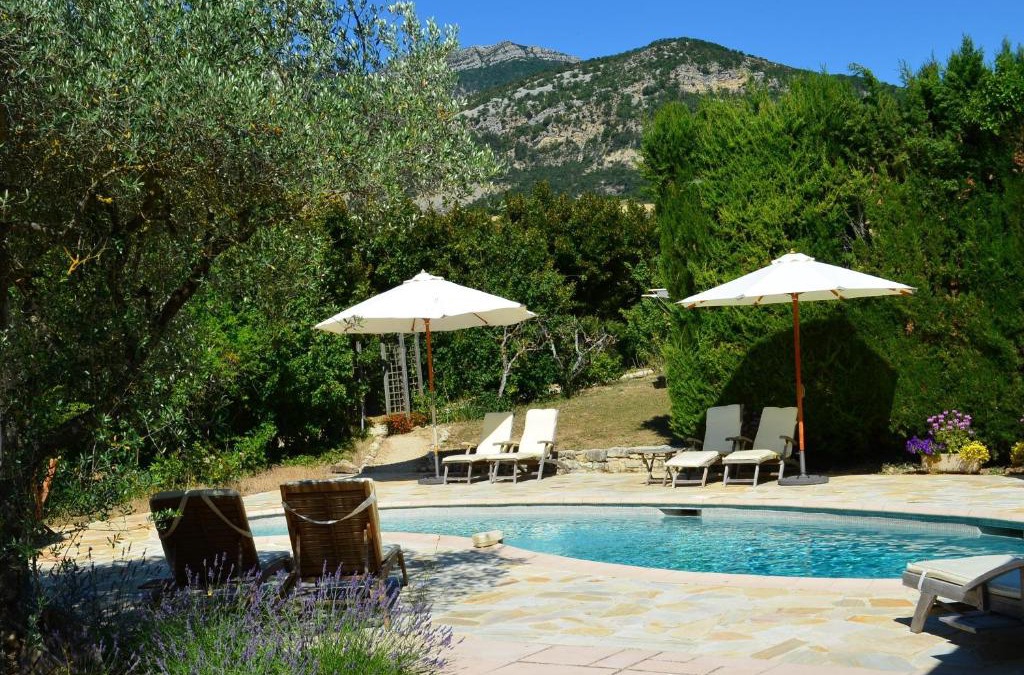 Condorcet Bed & Breakfast | Hameau d'hôtes La Roseraie-Drôme