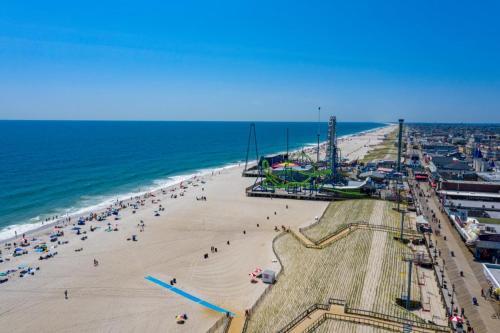 Seaside Heights Hotel | Hammock Inn & Suites North Beach Hotel