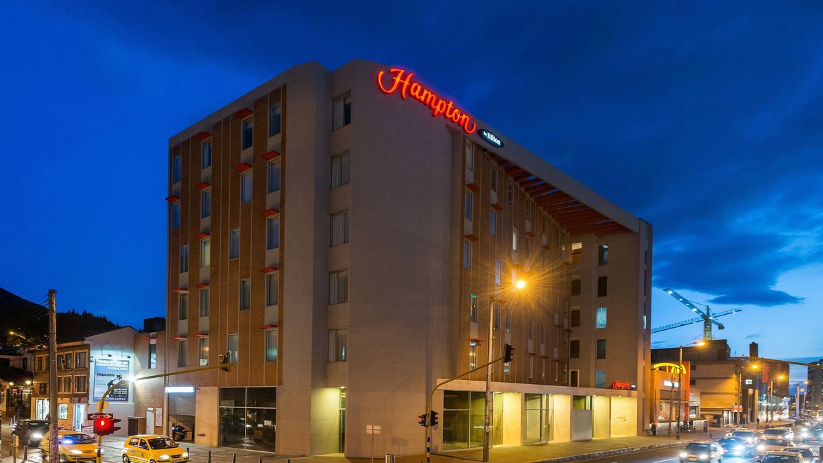 Usaquen Hotel | Hampton by Hilton Bogota - Usaquen