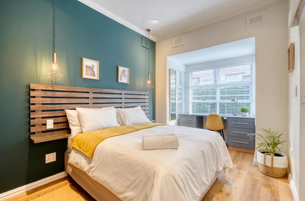 Windermere Apartment | Hampton Collection - Charming 1 or 2 Bedroom Apartment with Pool