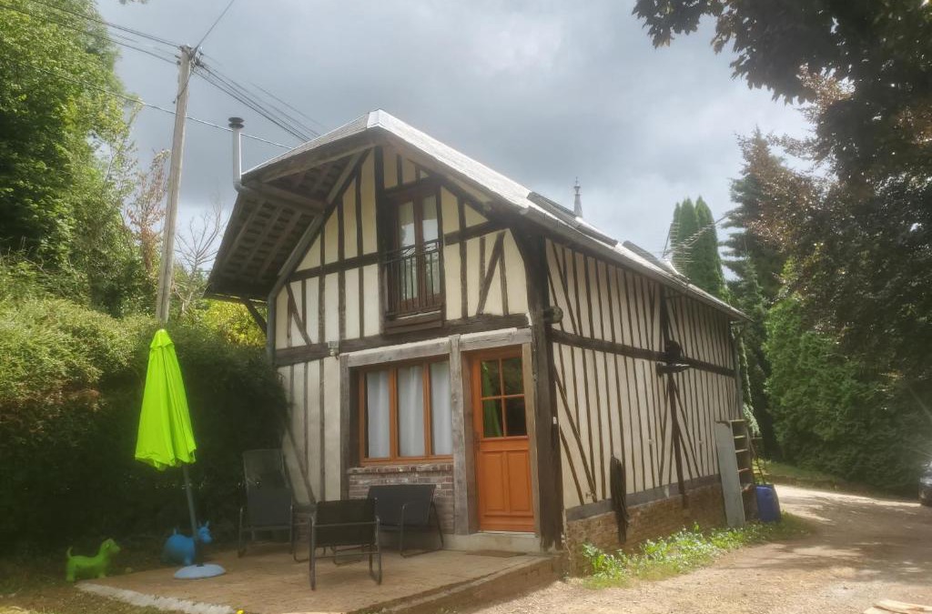 Aubry-le-Panthou Ski Chalet | HAMPTON COTTAGE