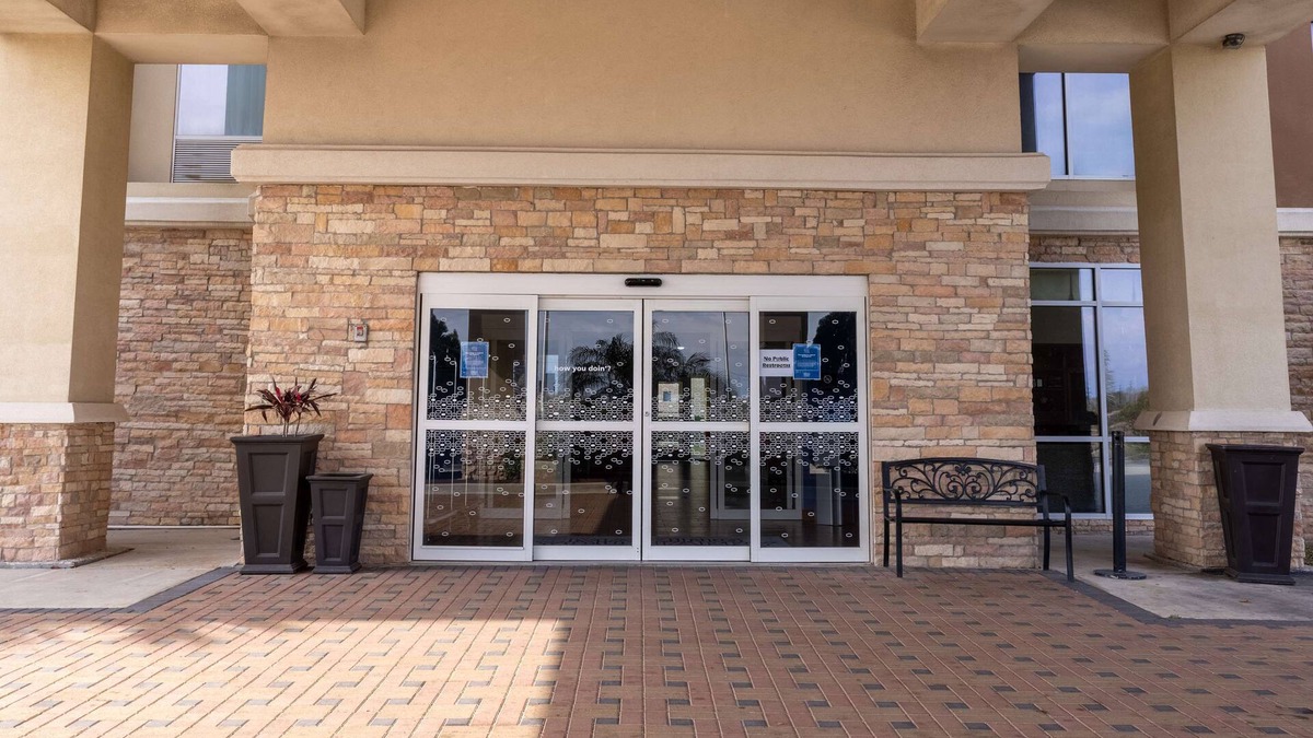 Alice Hotel | Hampton Inn Alice