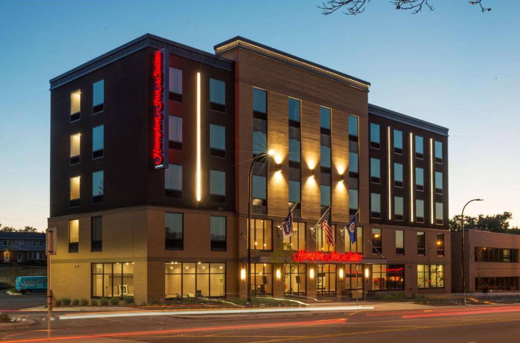 Prospect Park Hotel | Hampton Inn and Suites Minneapolis University Area, MN