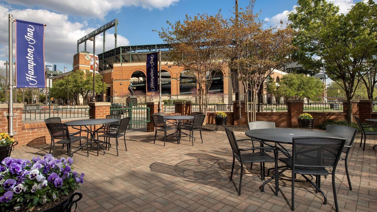Downtown West Hotel | Hampton Inn Baltimore-Downtown-Convention Center