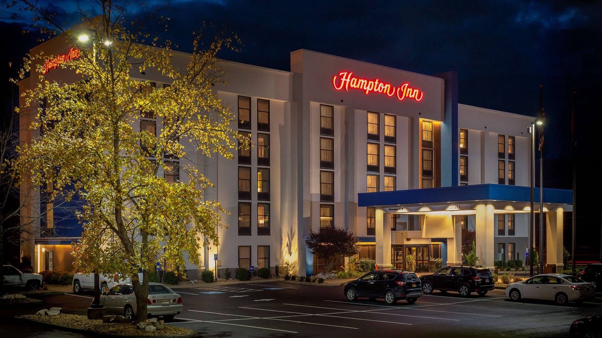 Bristol Hotel | Hampton Inn Bristol