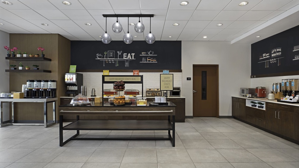 Cornwall Hotel | Hampton Inn By Hilton Cornwall