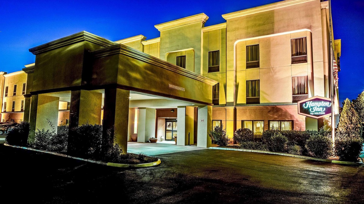 Columbus Hotel | Hampton Inn by Hilton Columbus I-70E/Hamilton Rd