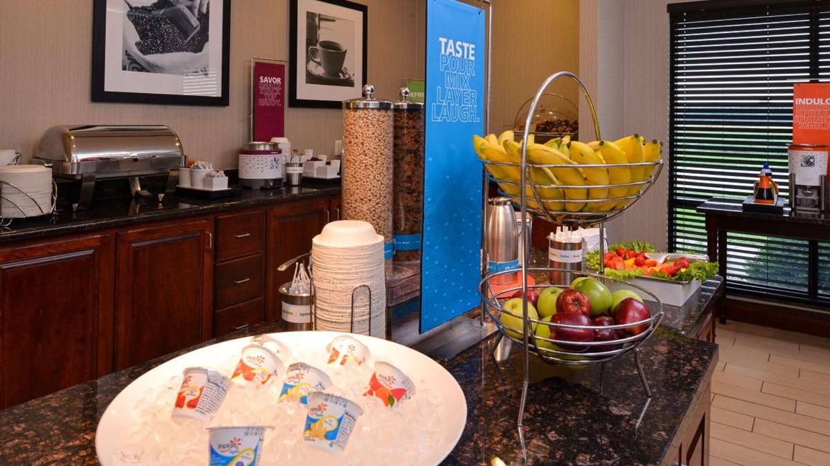Lincoln Hotel | Hampton Inn by Hilton Lincoln