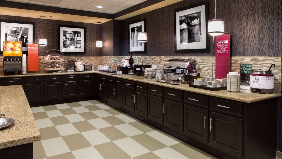 Troy Hotel | Hampton Inn by Hilton Troy