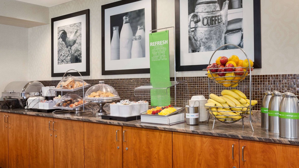 Clackamas Hotel | Hampton Inn Clackamas