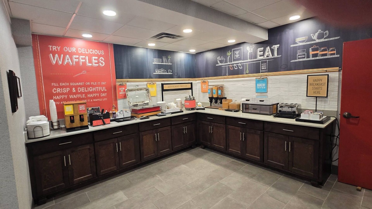 Commerce Hotel | Hampton Inn Commerce