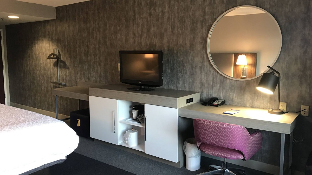 East Windsor Hotel | Hampton Inn East Windsor