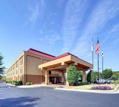 Eden Hotel | Hampton Inn Eden