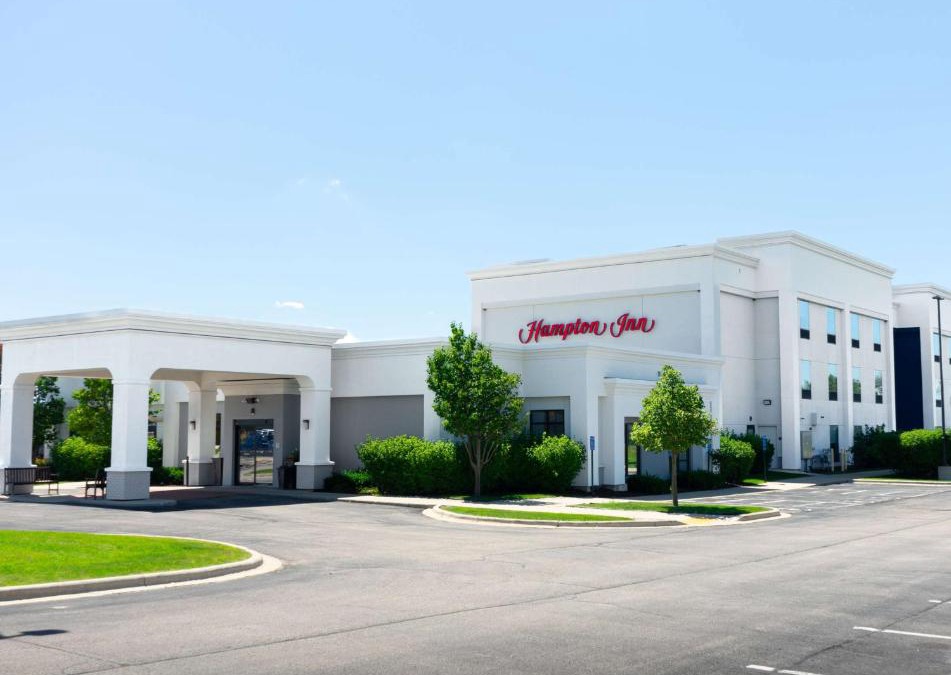 Elkhorn Hotel | Hampton Inn Elkhorn Lake Geneva Area