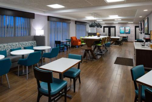 La Porte Hotel | Hampton Inn LaPorte