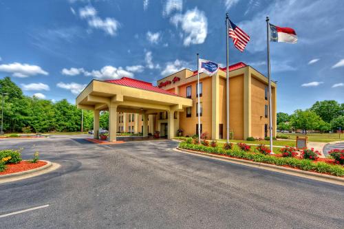 Laurinburg Hotel | Hampton Inn Laurinburg