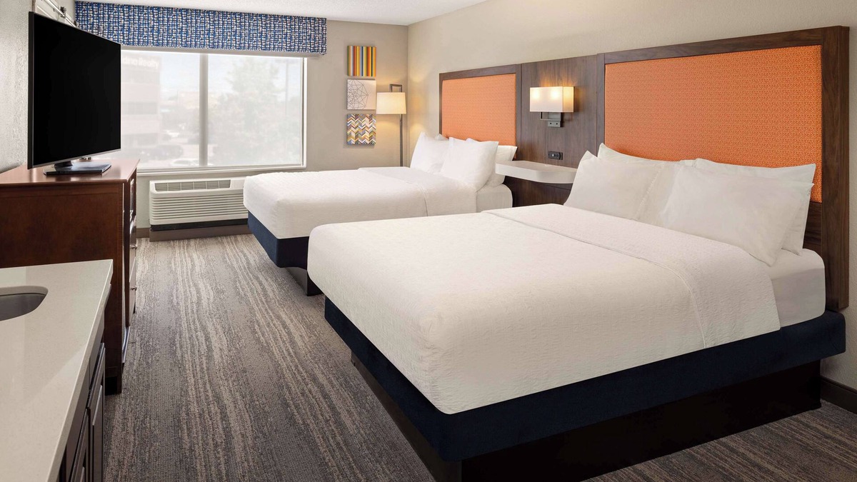 Maple Grove Hotel | Hampton Inn Minneapolis NW Maple Grove