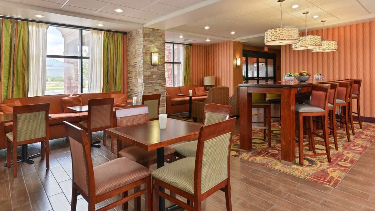 Muscatine Hotel | Hampton Inn Muscatine