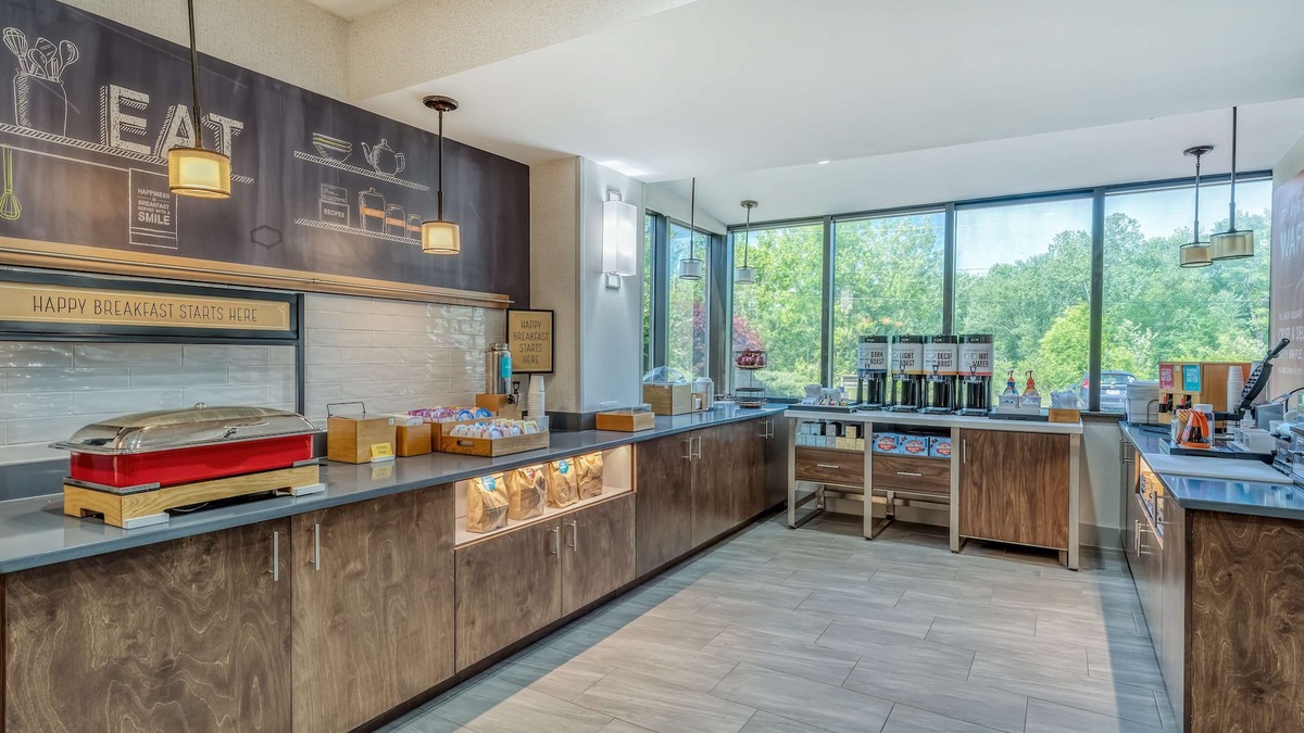 New Philadelphia Hotel | Hampton Inn New Philadelphia