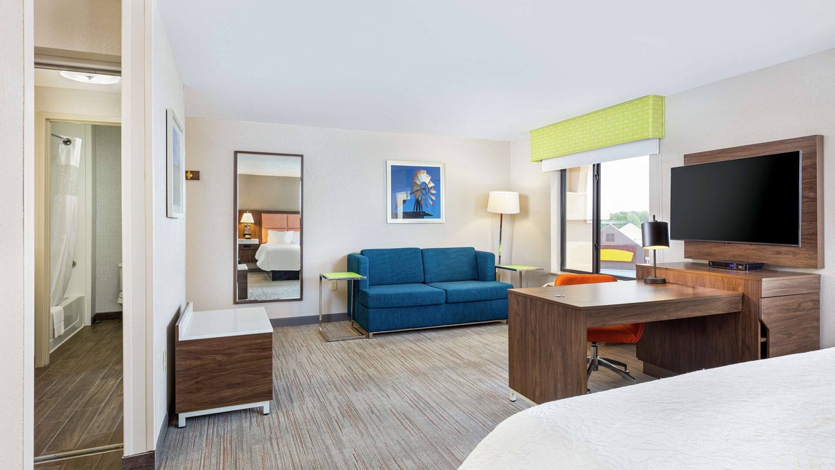 West Omaha Hotel | Hampton Inn Omaha West-Lakeside