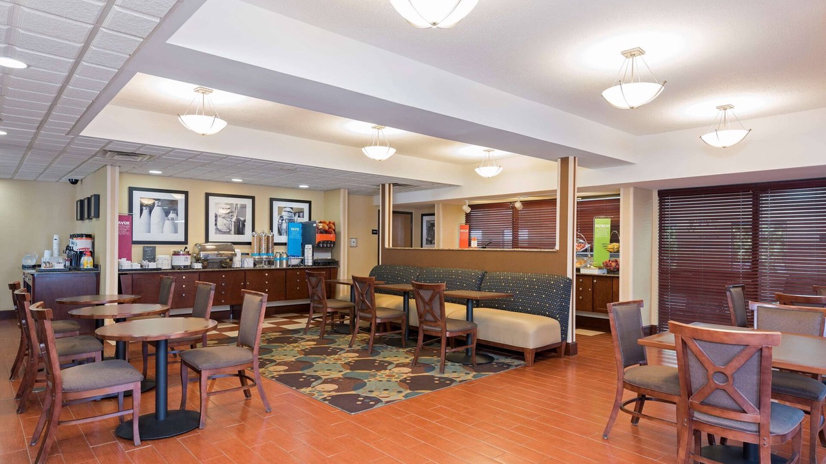 Port Huron Hotel | Hampton Inn Port Huron