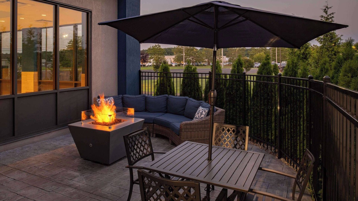 Seekonk Hotel | Hampton Inn Seekonk
