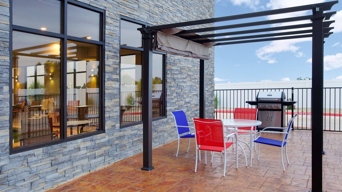 Ira Hotel | Hampton Inn Snyder TX