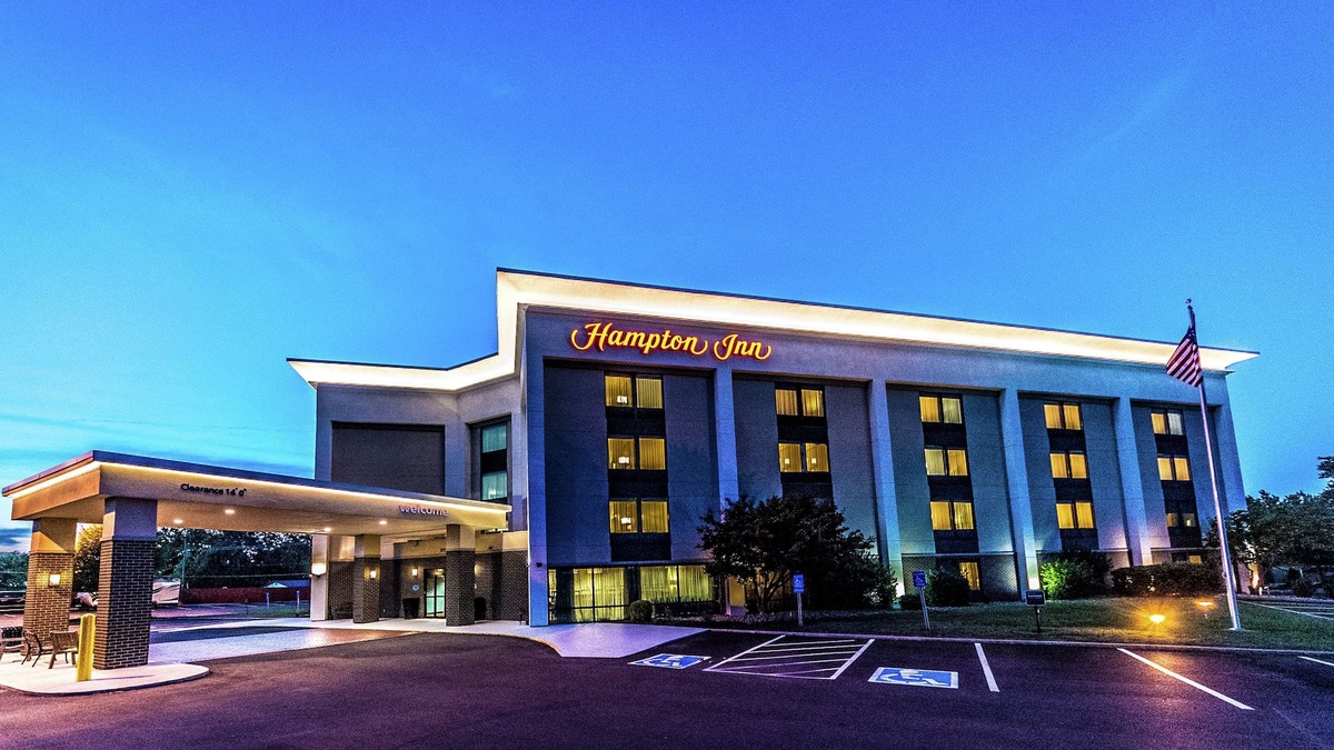 St. Charles Hotel | Hampton Inn St. Charles St. Peters