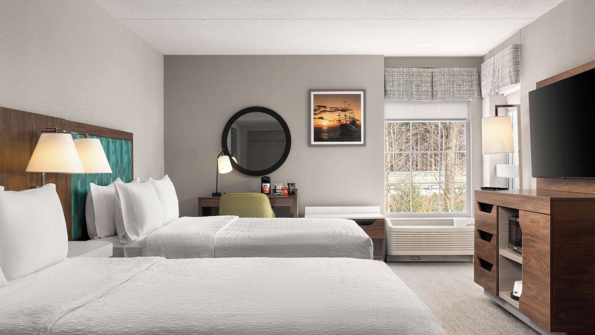 Sturbridge Hotel | Hampton Inn Sturbridge