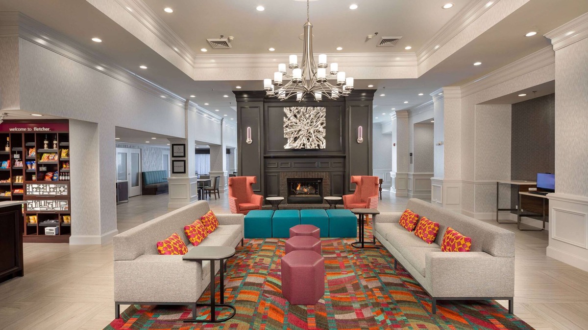 Skyland Hotel | Hampton Inn & Suites Asheville Airport