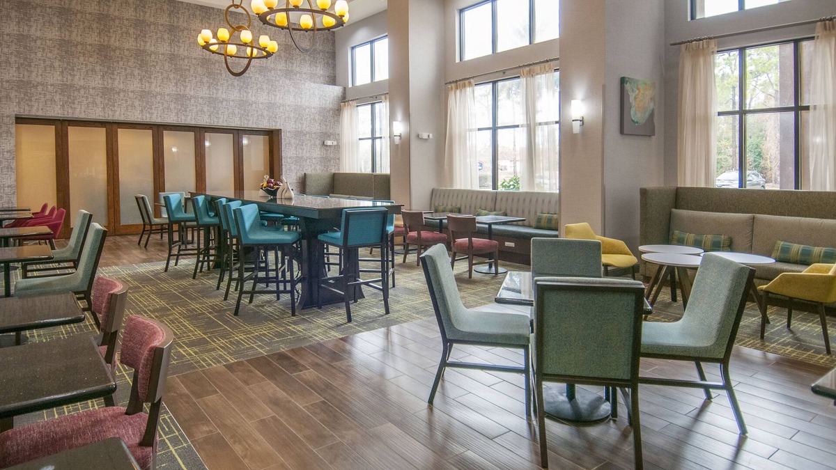 Port Allen Hotel | Hampton Inn & Suites Baton Rouge/Port Allen