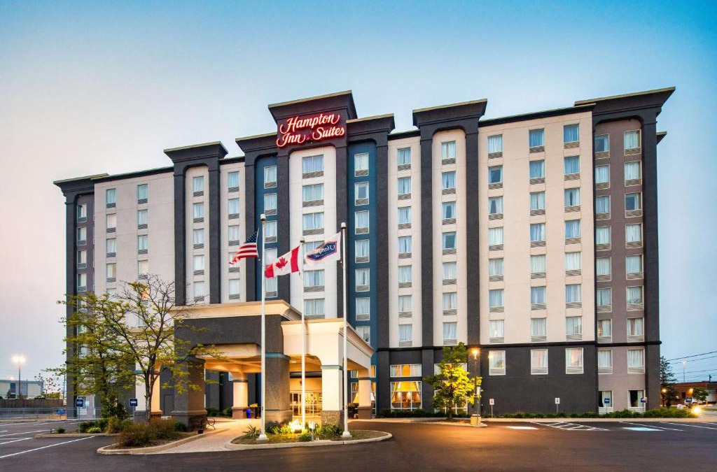 Northeast Mississauga Hotel | Hampton Inn & Suites by Hilton Toronto Airport