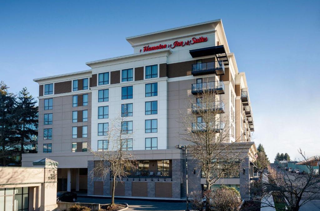 Maple Leaf Hotel | Hampton Inn & Suites by Hilton Seattle/Northgate