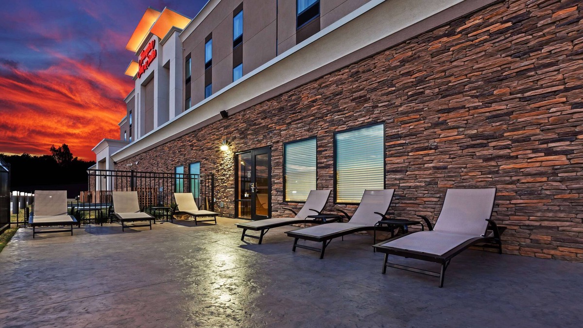 Claremore Hotel | Hampton Inn & Suites Claremore