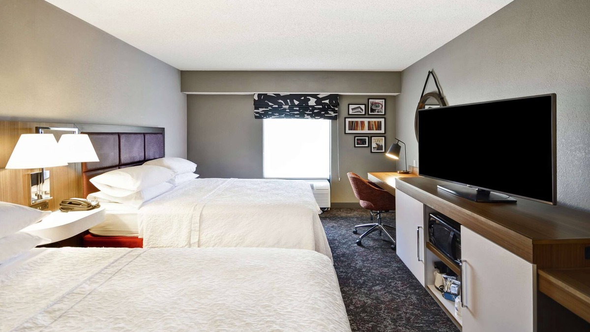 Easton Hotel | Hampton Inn & Suites Columbus-Easton Area