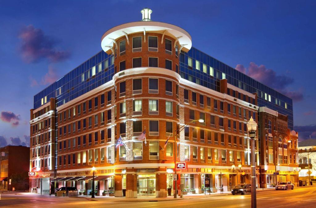 Arena District Hotel | Hampton Inn & Suites Columbus-Downtown, Ohio
