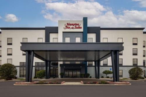 Dayton Hotel | Hampton Inn & Suites Dayton-Vandalia
