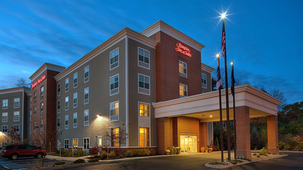 Exeter Hotel | Hampton Inn & Suites Exeter