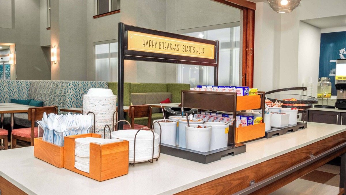 Fort Worth Hotel | Hampton Inn & Suites Fort Worth-West-I-30