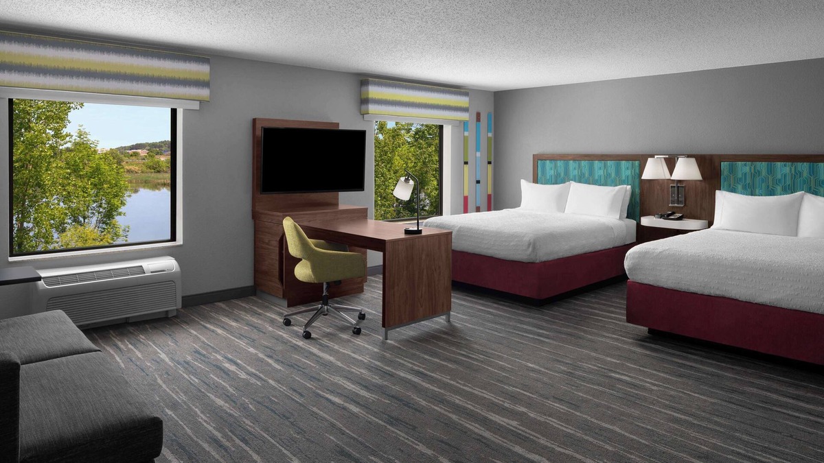 Grand Rapids Hotel | Hampton Inn & Suites Grand Rapids-Airport 28th St