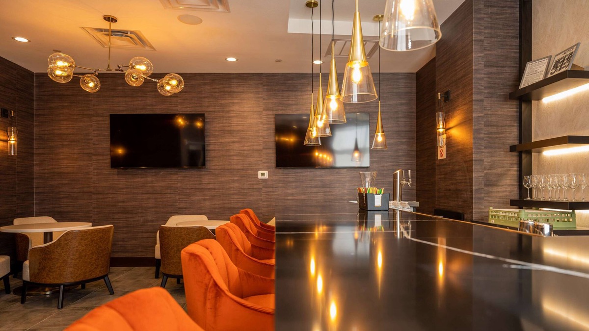 Sugar Land Hotel | Hampton Inn & Suites Houston Sugar Land