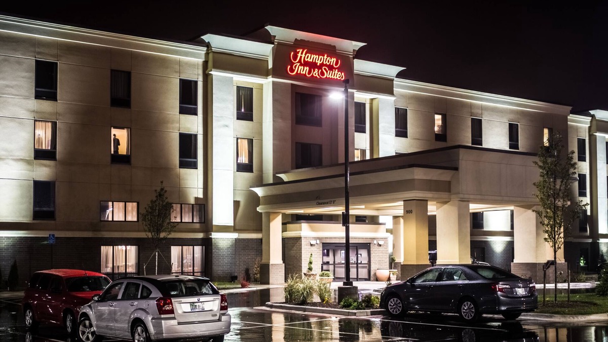 Lansing Hotel | Hampton Inn & Suites Lansing West