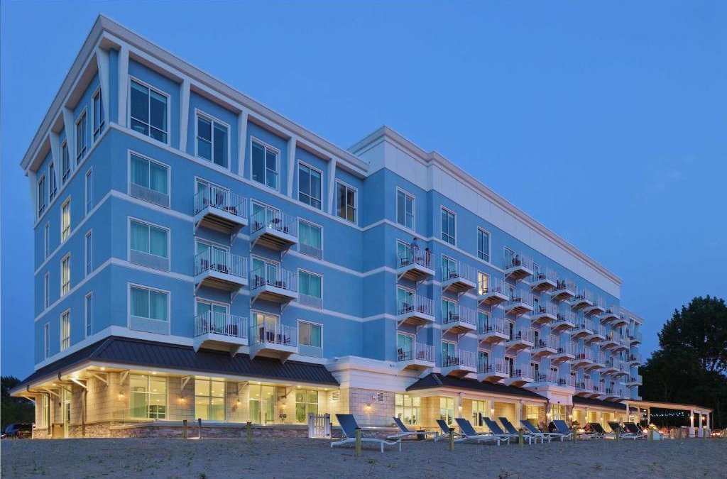 Manistee Hotel | Hampton Inn & Suites Manistee, Mi