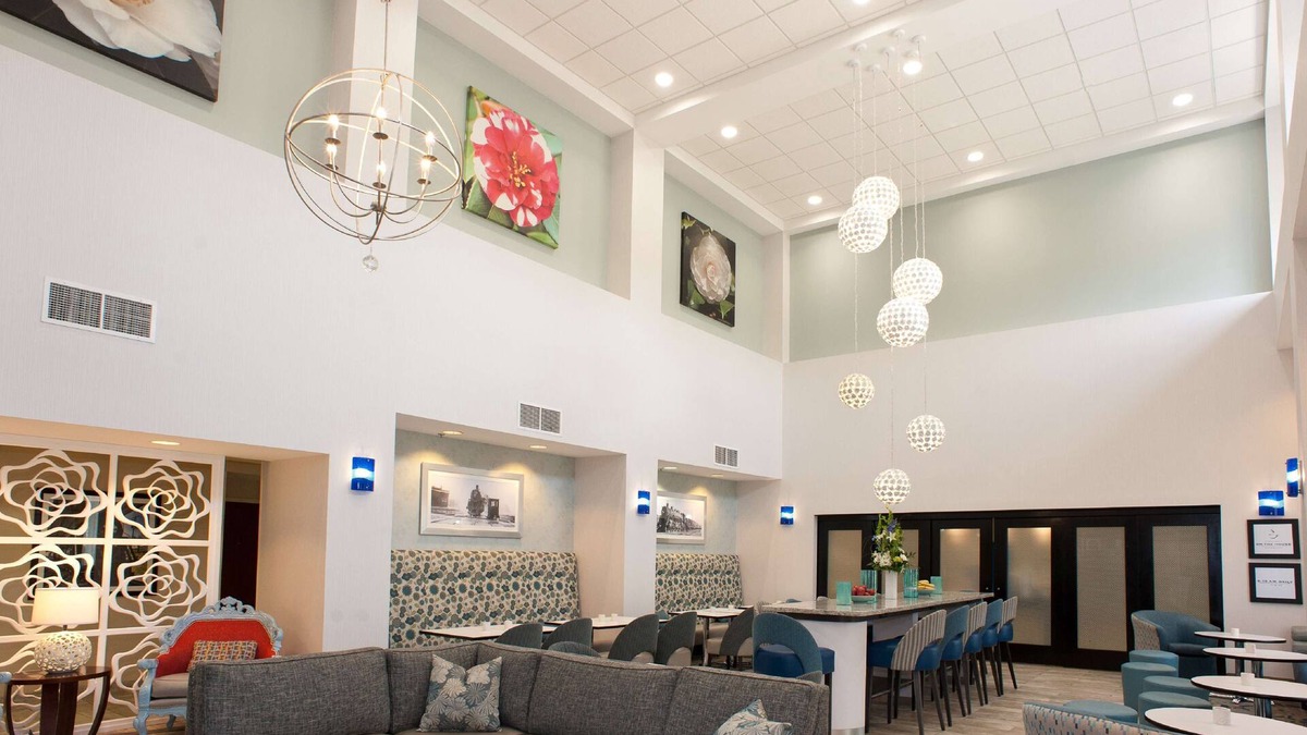 McComb Hotel | Hampton Inn & Suites McComb