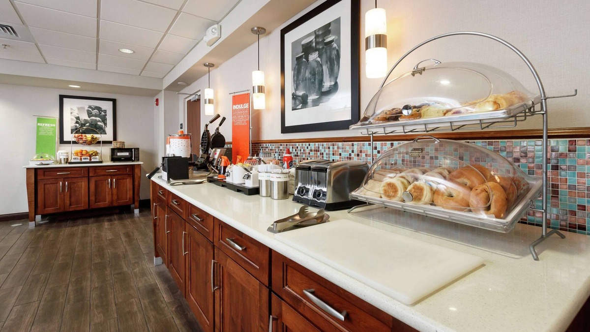 Navarre Hotel | Hampton Inn & Suites Navarre