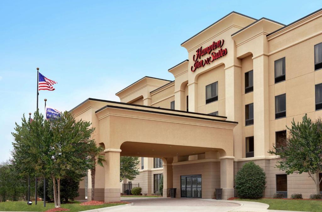 Pine Bluff Hotel | Hampton Inn & Suites Pine Bluff
