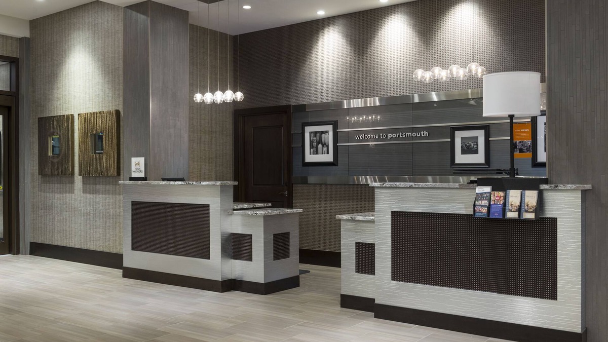 Portsmouth Hotel | Hampton Inn & Suites Portsmouth Downtown