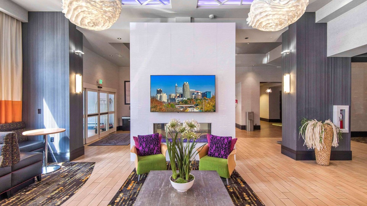 Umstead Hotel | Hampton Inn & Suites Raleigh-Durham Airport-Brier Creek