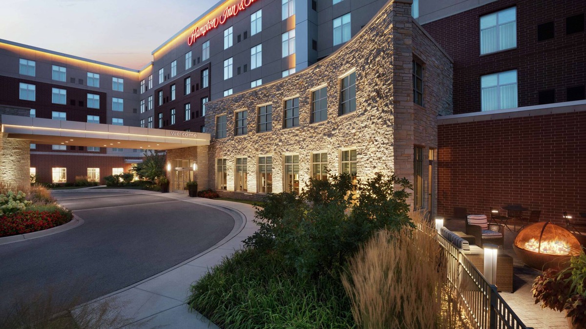 Rosemont Hotel | Hampton Inn & Suites Rosemont Chicago O'Hare