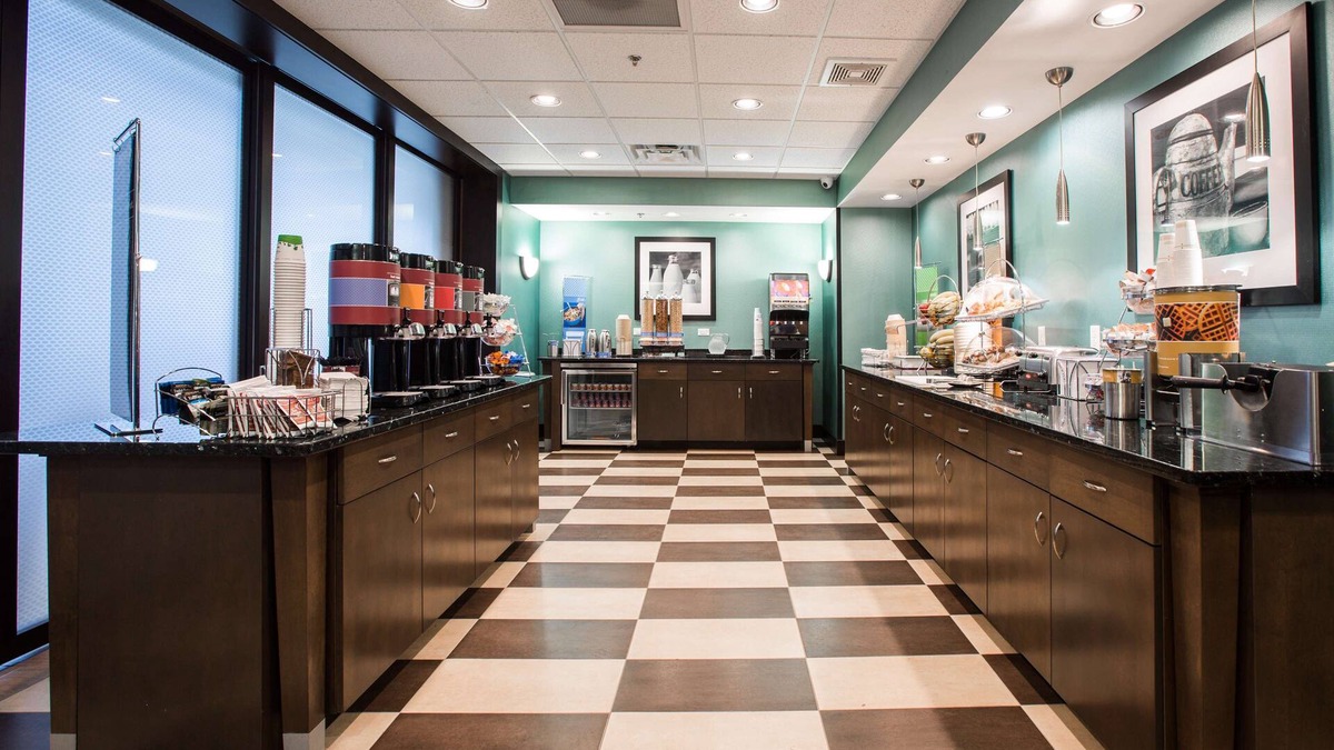 Toledo Hotel | Hampton Inn & Suites Toledo/Westgate